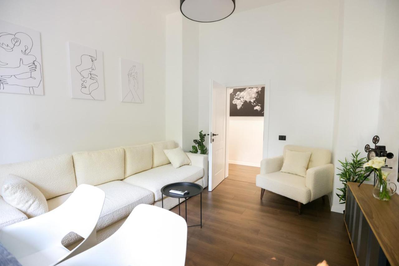 "Middlenest" Central Apartment 티라나 외부 사진